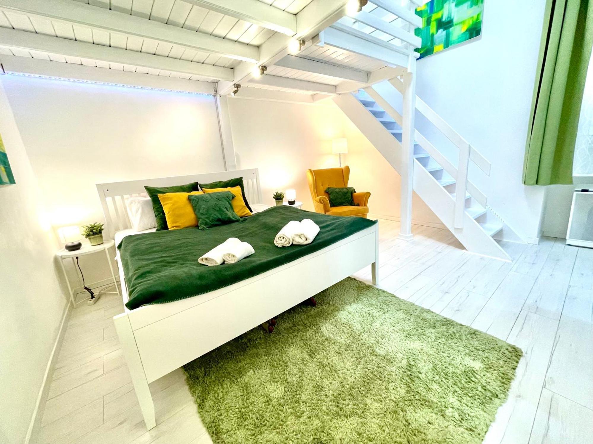 Teresian Apartment Near The Andrassy Street Free Air Conditioner Free Coffee Boedapest Buitenkant foto
