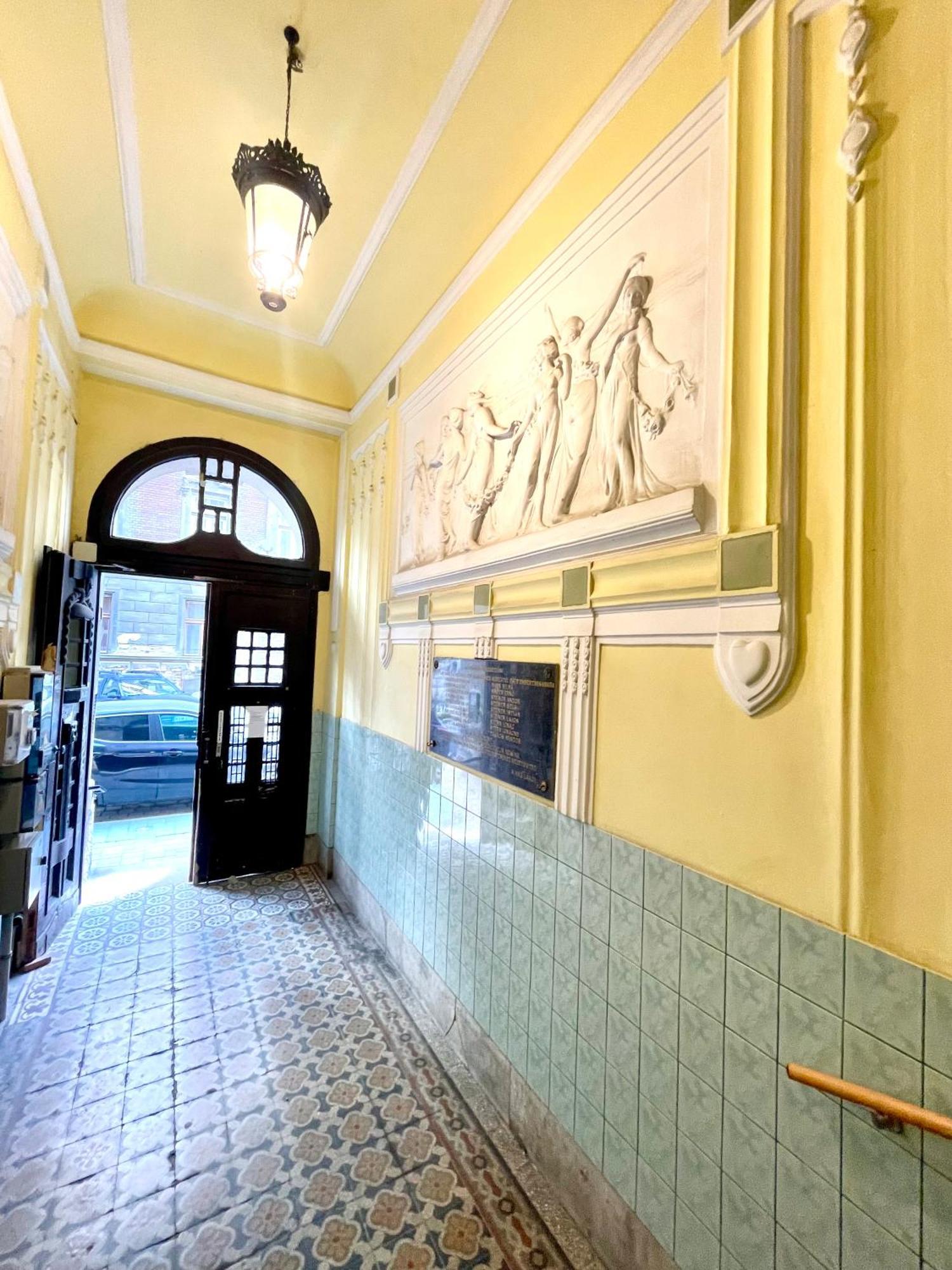 Teresian Apartment Near The Andrassy Street Free Air Conditioner Free Coffee Boedapest Buitenkant foto